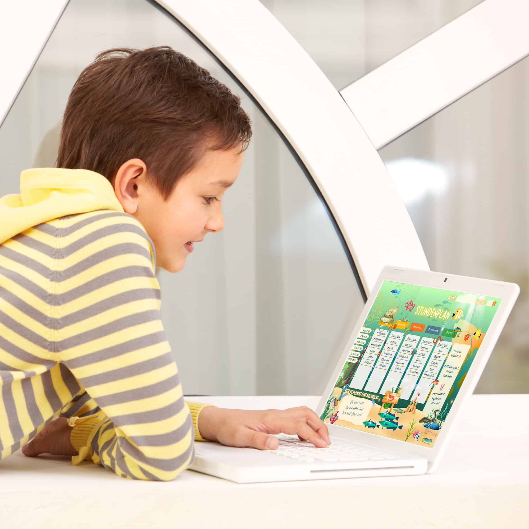Programma di attività "Hangper's Happiness" per bambini su tablet — Crealumi Angler's Happiness