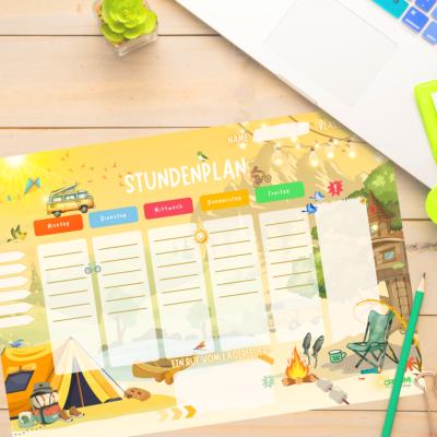 Horario del campamento infantil en el escritorio — Crealumi Camping Adventures